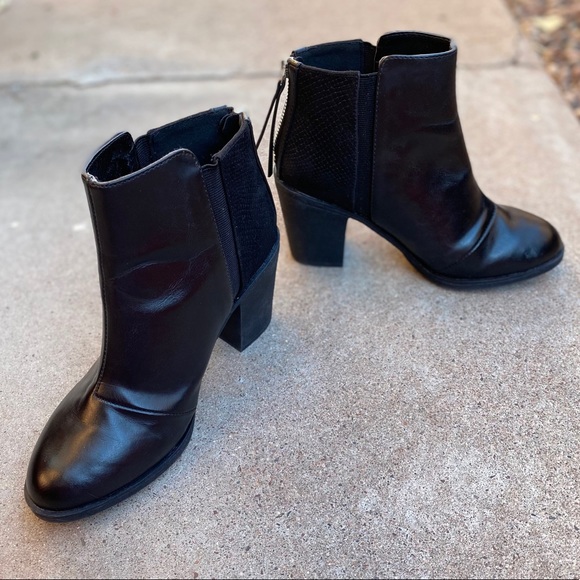 Divided H&M | Beautiful Black heeled booties - Picture 7 of 16
